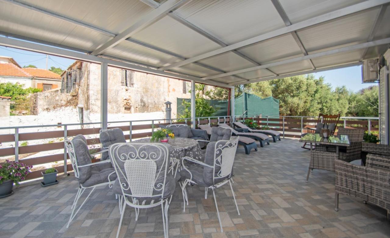 Sohoro Forest Hill Apartment By "Elite" Kampi  المظهر الخارجي الصورة